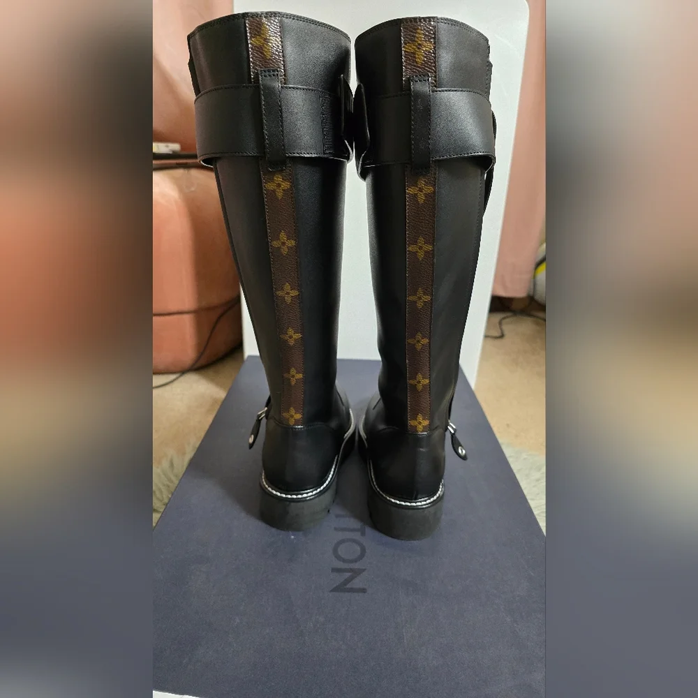 Louis Vuitton Territory Flat High Ranger Boots. Black Leather Size 37 - Picture 3 of 5